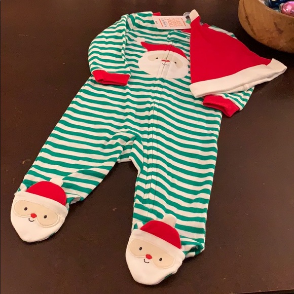 Carter’s 6m Footie Onesie with Matching Hat - Picture 2 of 8